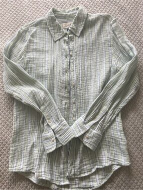 Universal Thread Light Green Striped Button-Down Shirt